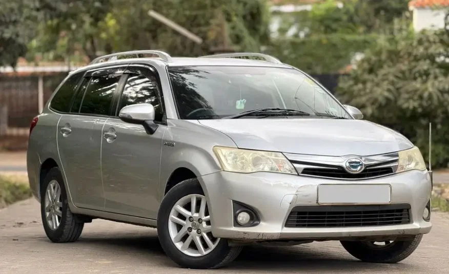 2014 Toyota Fielder Hybrid Mint Condition