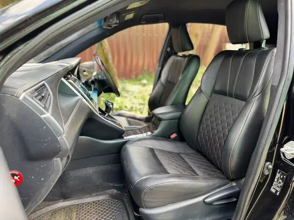 2016 Toyota Harrier Hybrid