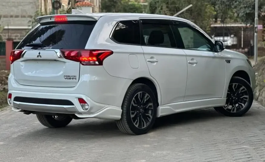 2017 Mitsubishi Outlander PHEV