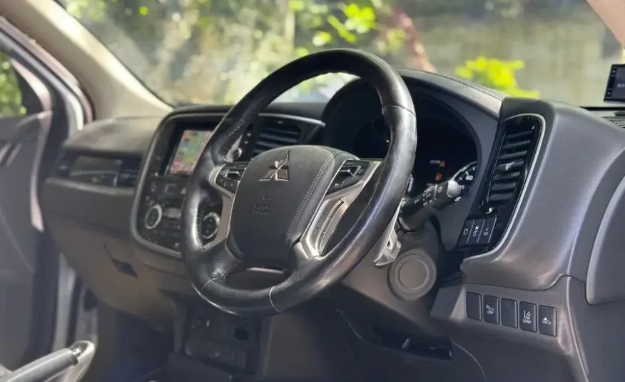 2017 Mitsubishi Outlander PHEV