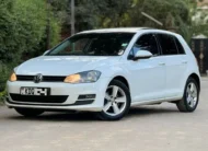 2017 Volkswagen Golf TSI Sunroof