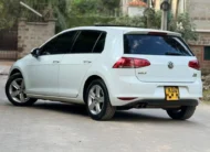 2017 Volkswagen Golf TSI Sunroof