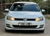 2017 Volkswagen Golf TSI Sunroof