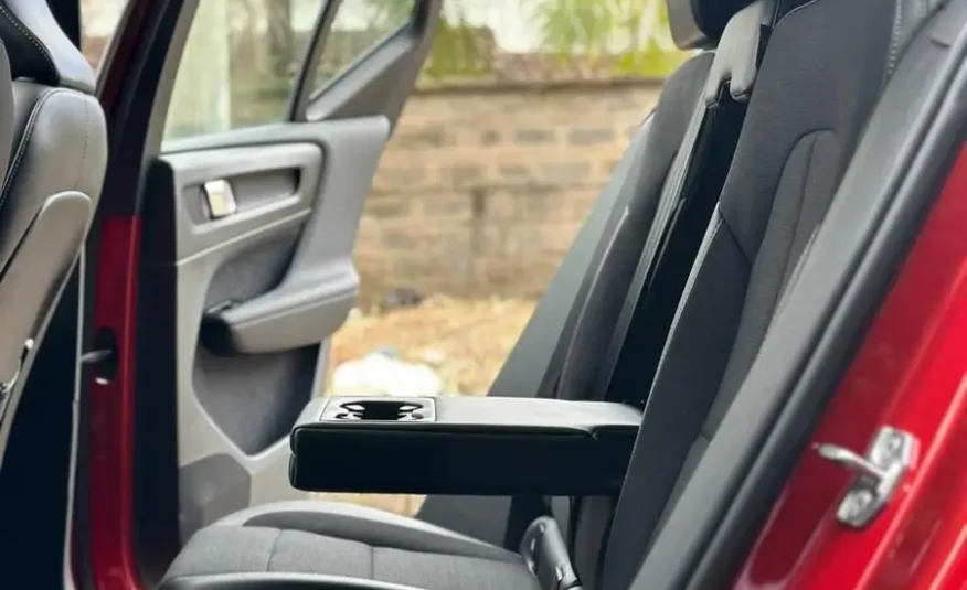 2018 Volvo XC40 T4 Sunroof