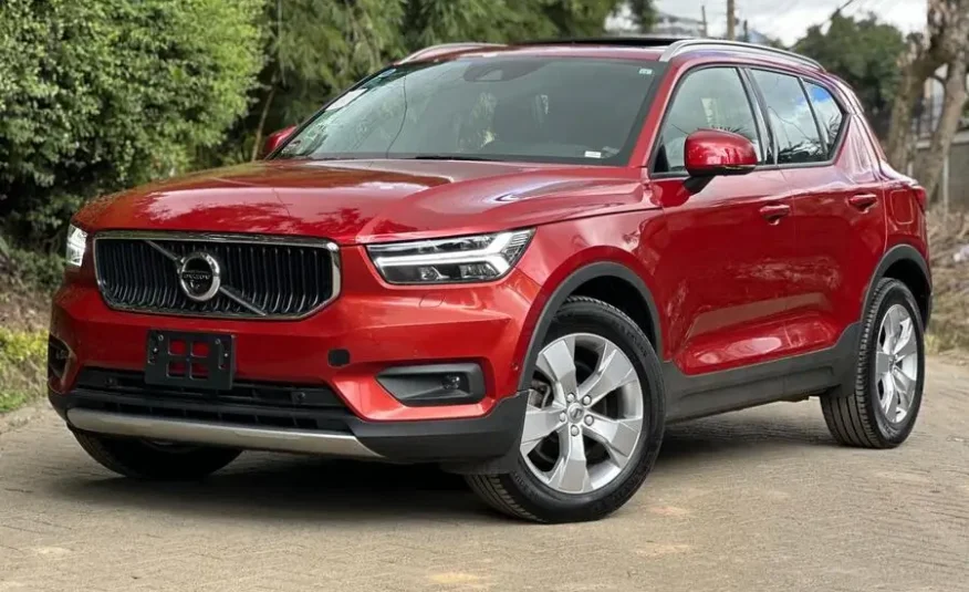 2018 Volvo XC40 T4 Sunroof