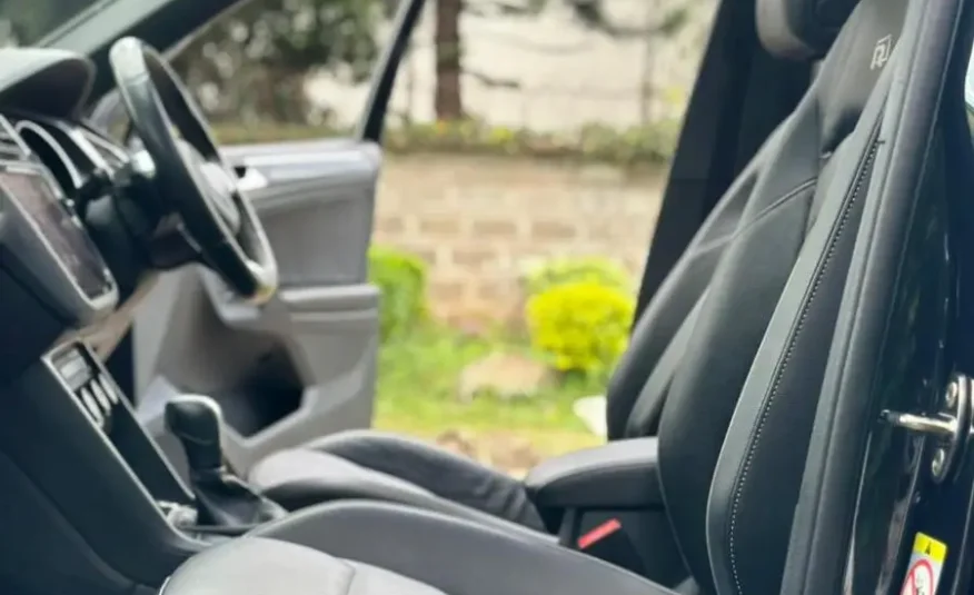 2020 Volkswagen Tiguan 2.0 R-Line Sunroof