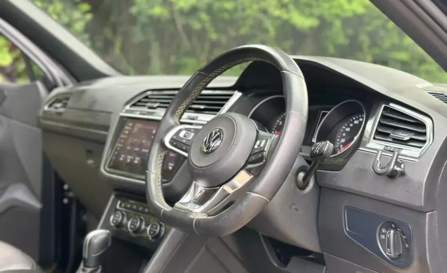 2020 Volkswagen Tiguan 2.0 R-Line Sunroof