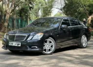 2010 Mercedes Benz E200