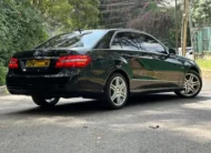 2010 Mercedes Benz E200