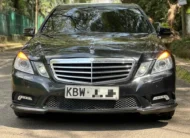 2010 Mercedes Benz E200