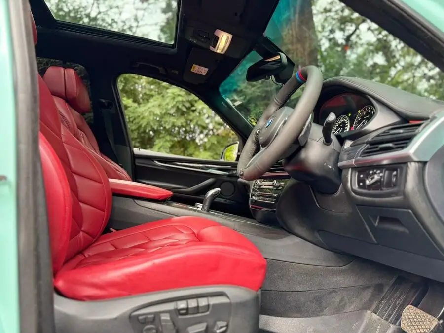 2015 BMW X5M Panoramic Sunroof