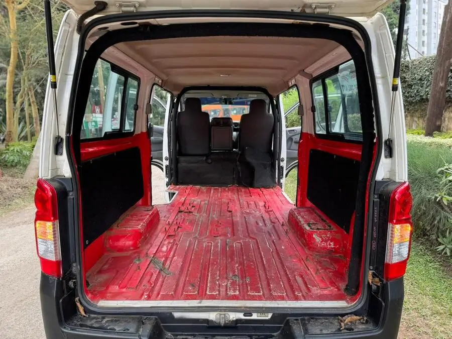 2017 Nissan NV350 Caravan