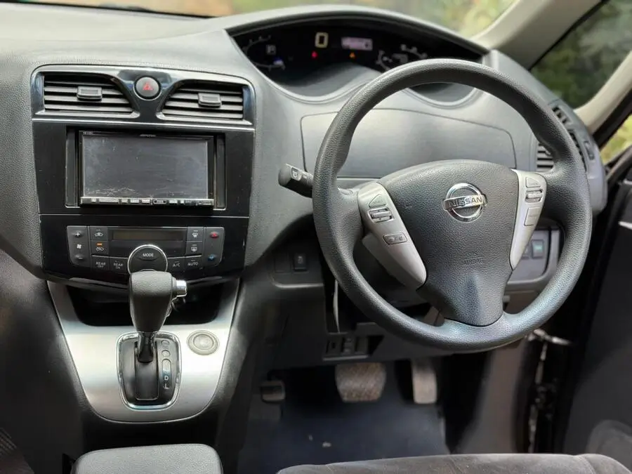 2017 Nissan Serena Highway Star Mint Condition