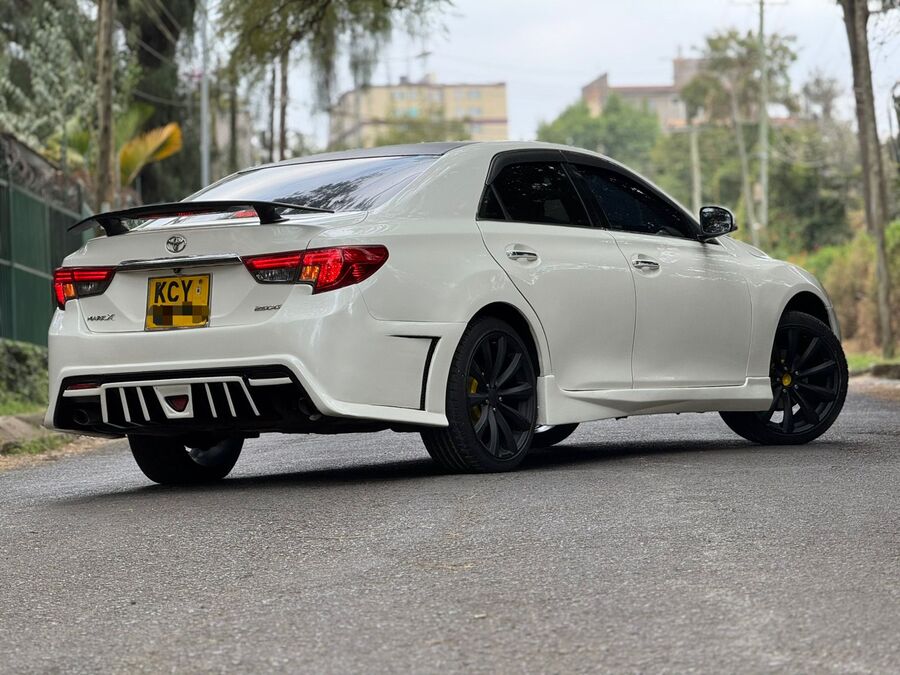 2013 Toyota Mark X Mint Condition