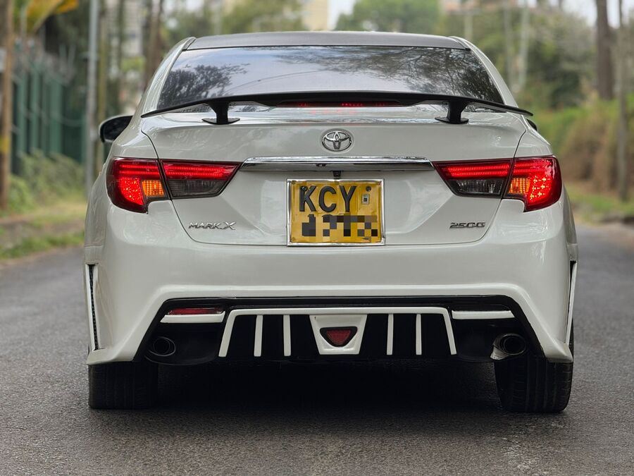 2013 Toyota Mark X Mint Condition