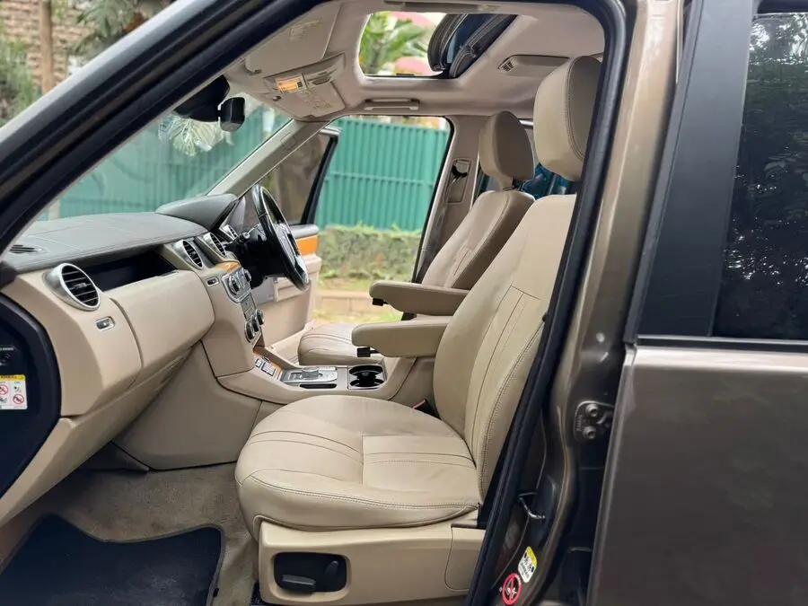 2014 Land Rover Discovery HSE Mint Condition