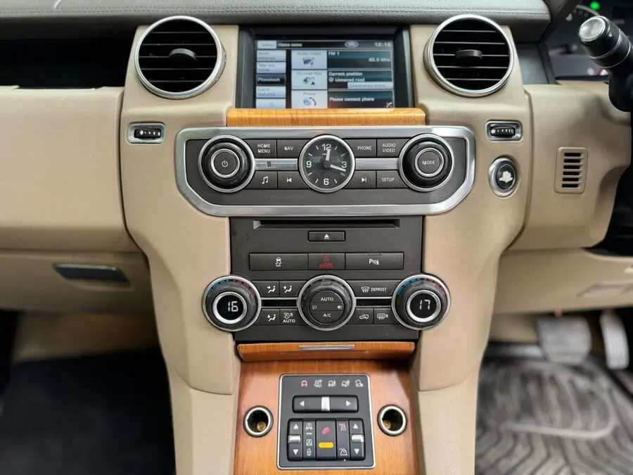 2014 Land Rover Discovery HSE Mint Condition