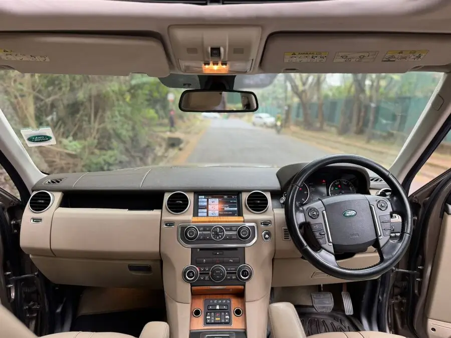 2014 Land Rover Discovery HSE Mint Condition