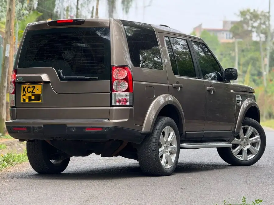 2014 Land Rover Discovery HSE Mint Condition