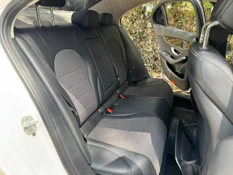 2015 Mercedes Benz C200 Mint Condition