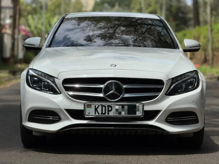 2015 Mercedes Benz C200 Mint Condition