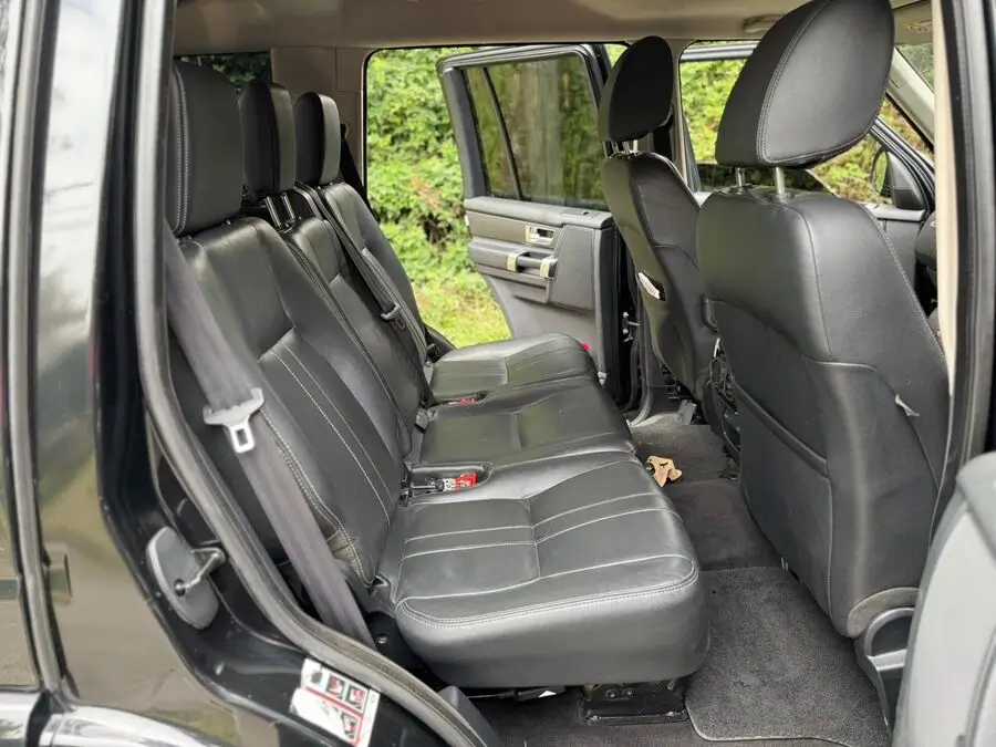 2016 Land Rover Discovery HSE Sunroof