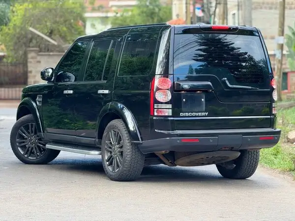 2016 Land Rover Discovery HSE Sunroof