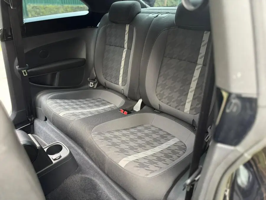 2017 Volkswagen Beetle