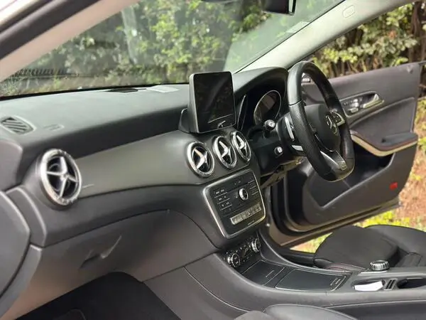 2018 Mercedes Benz CLA 180 Low Mileage Sunroof