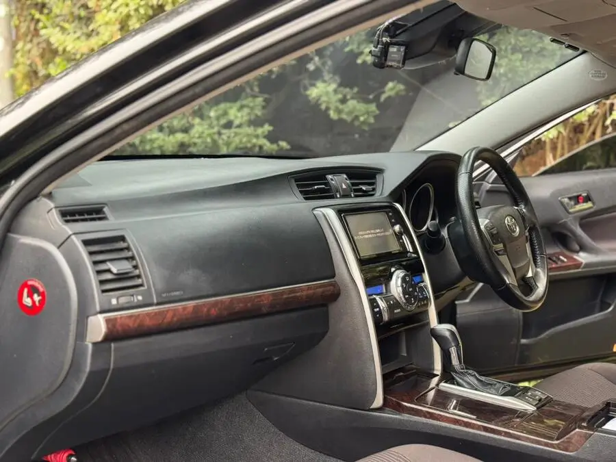 2018 Toyota Mark X 250G Fully Loaded