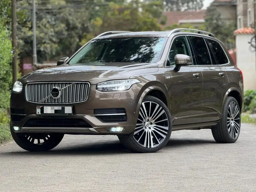 2018 Volvo XC90 T5 AWD Leather Low Mileage