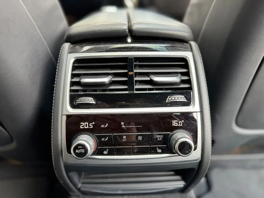 2018 BMW 740i Sunroof