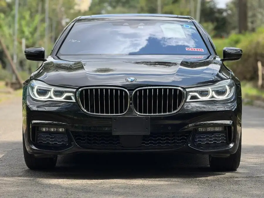 2018 BMW 740i Sunroof