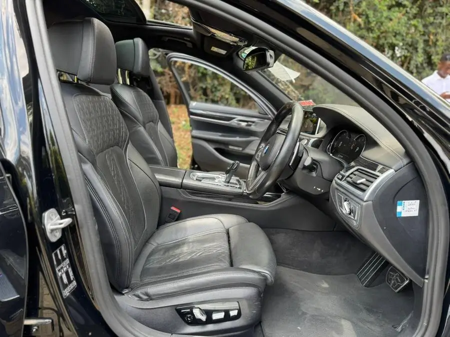 2018 BMW 740i Sunroof