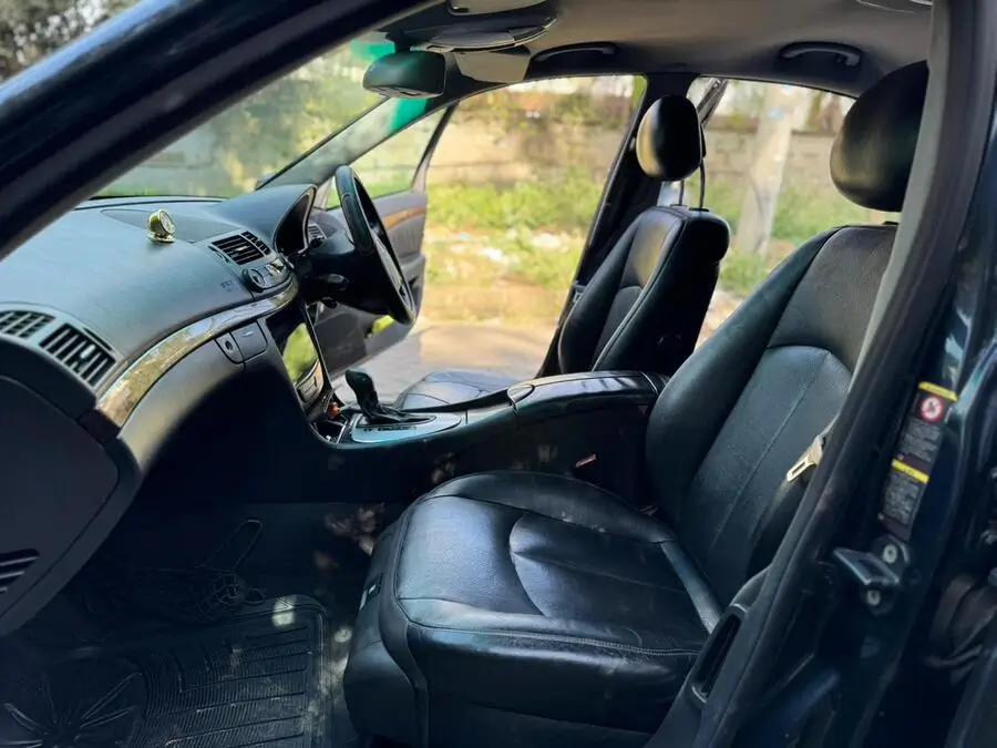 2006 Mercedes Benz E350