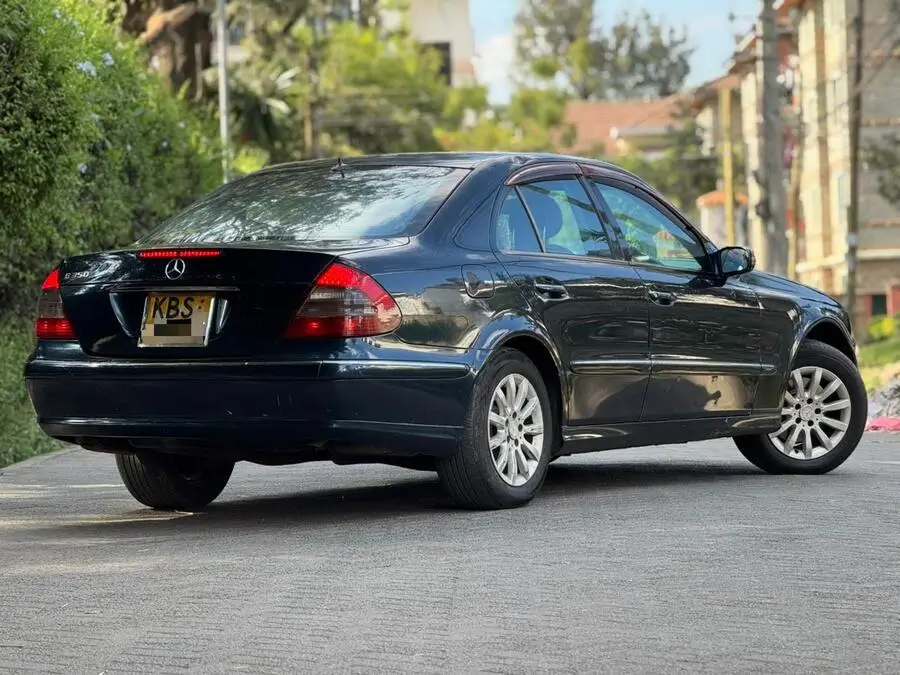 2006 Mercedes Benz E350