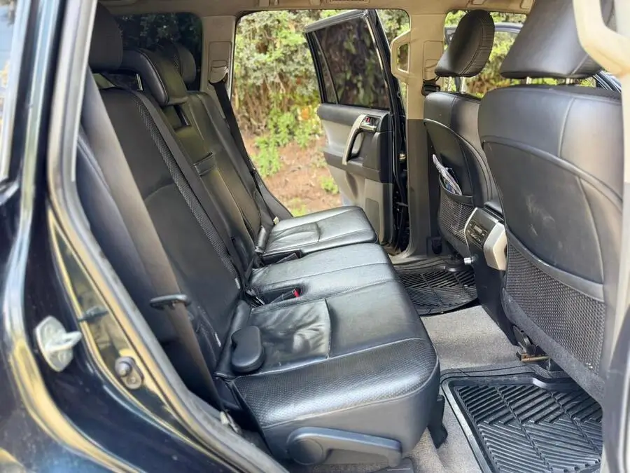 2010 Toyota Landcruiser Prado VX