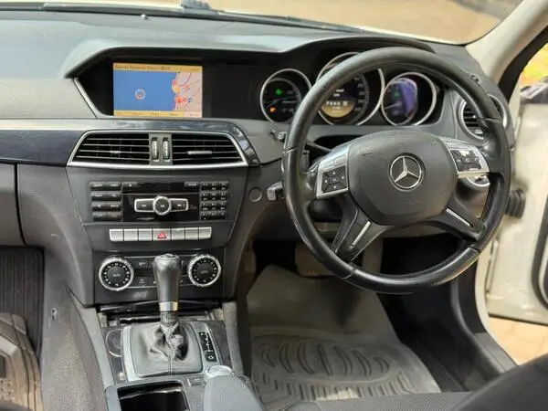 2013 Mercedes Benz C200 Mint Condition