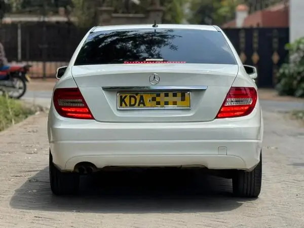 2013 Mercedes Benz C200 Mint Condition