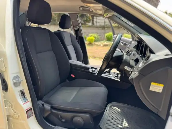 2013 Mercedes Benz C200 Mint Condition