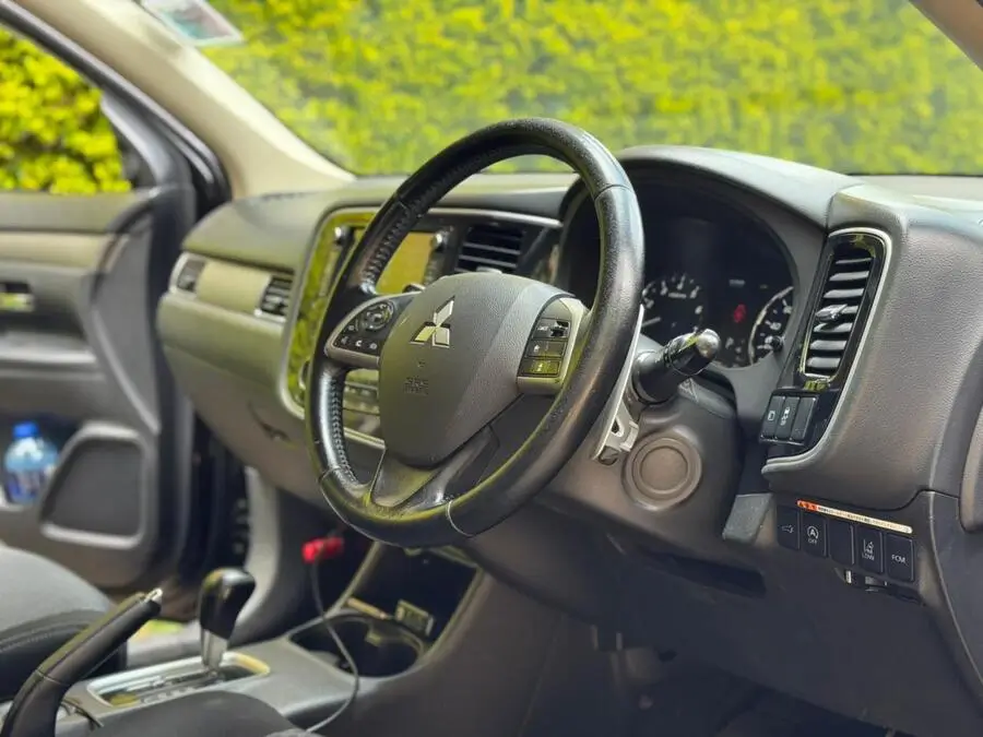 2014 Mitsubishi Outlander