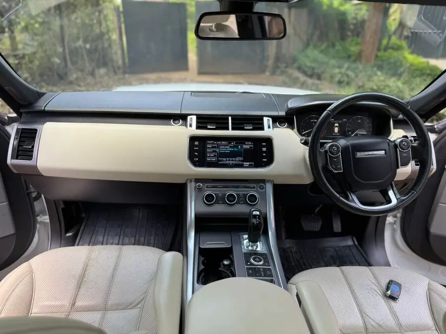 2015 Range Rover Sport HSE Sunroof Leather