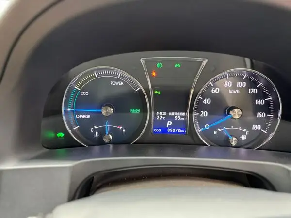 2015 Toyota Crown Royal Saloon