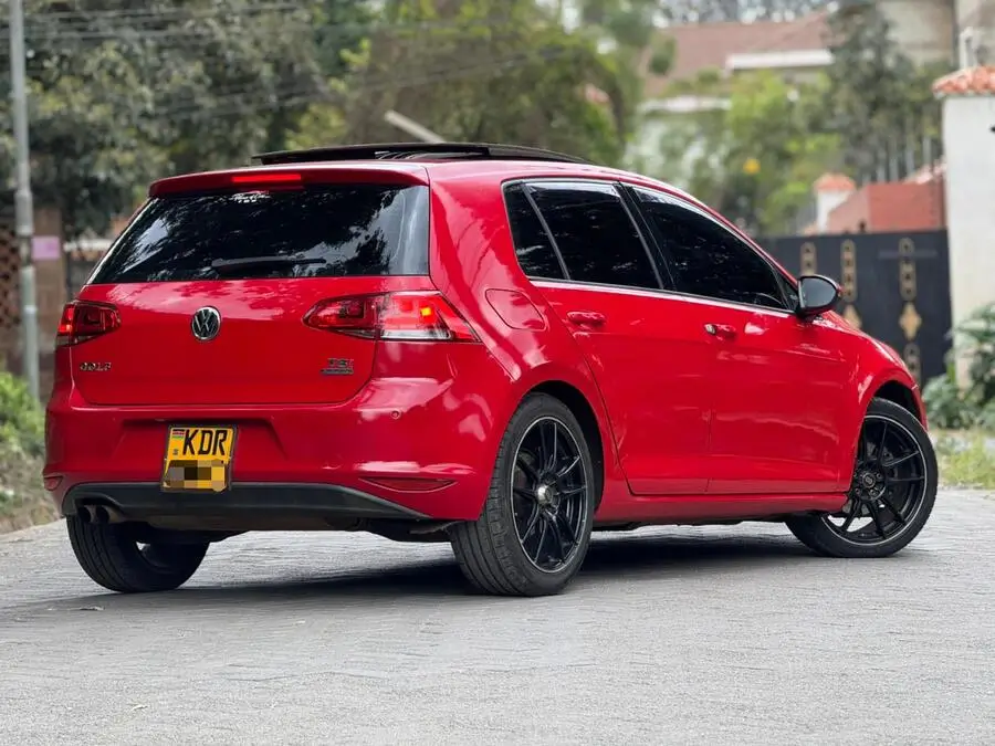 2017 Volkswagen Golf MK 7.5 TSI Sunroof Leather