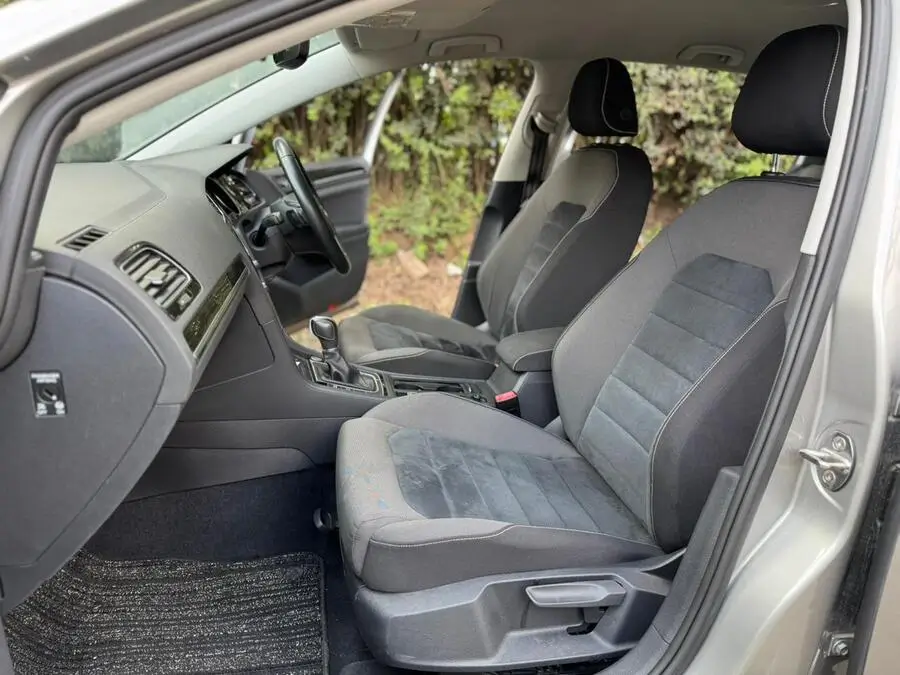 2017 Volkswagen Golf Low Mileage