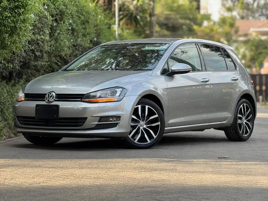 2017 Volkswagen Golf Low Mileage