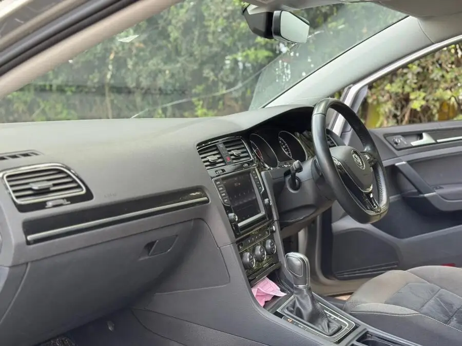 2017 Volkswagen Golf Low Mileage
