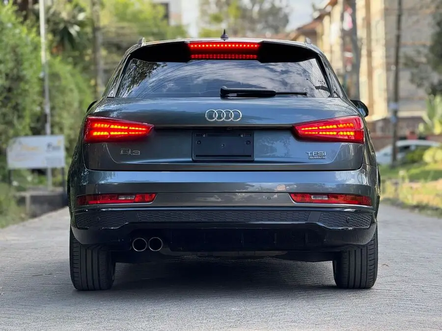 2018 Audi Q3 2.0T TFSI S-LINE Quattro Leather