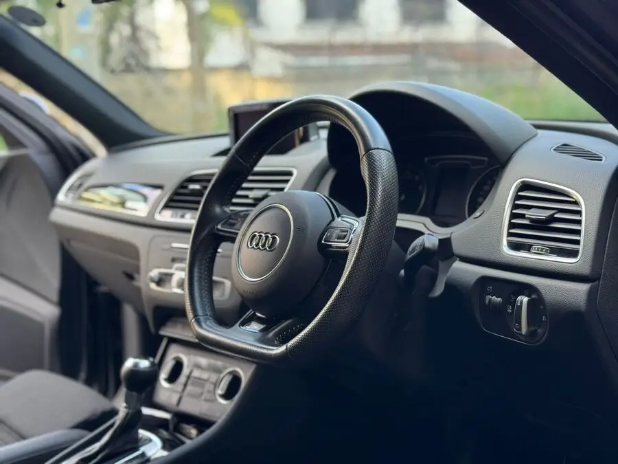 2018 Audi Q3 2.0T TFSI S-LINE Quattro Leather