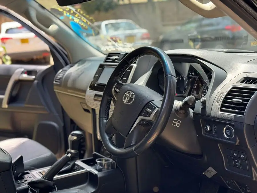 2018 Toyota Landcruiser Prado TX Sunroof